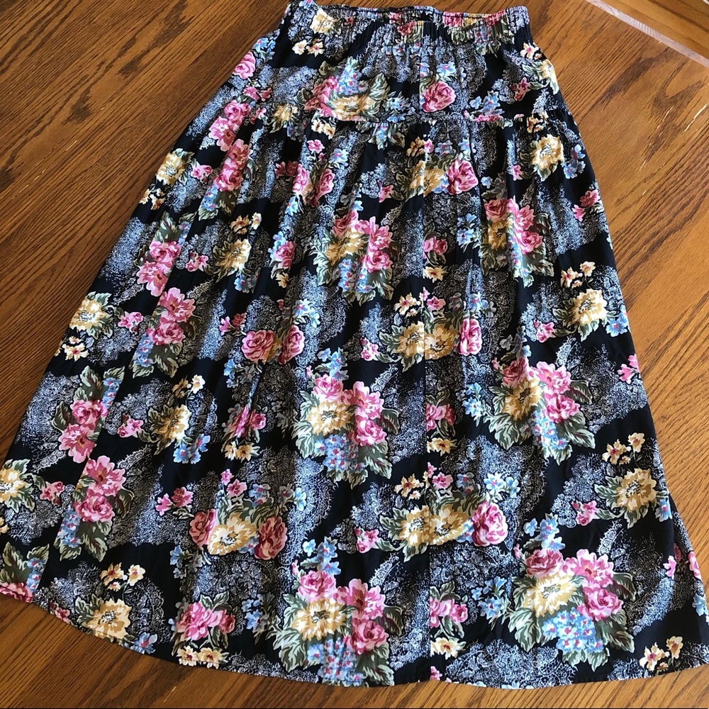 Vintage 80's Black Floral Print ELASTIC WAIST FLOWY Prairie Long Skirt